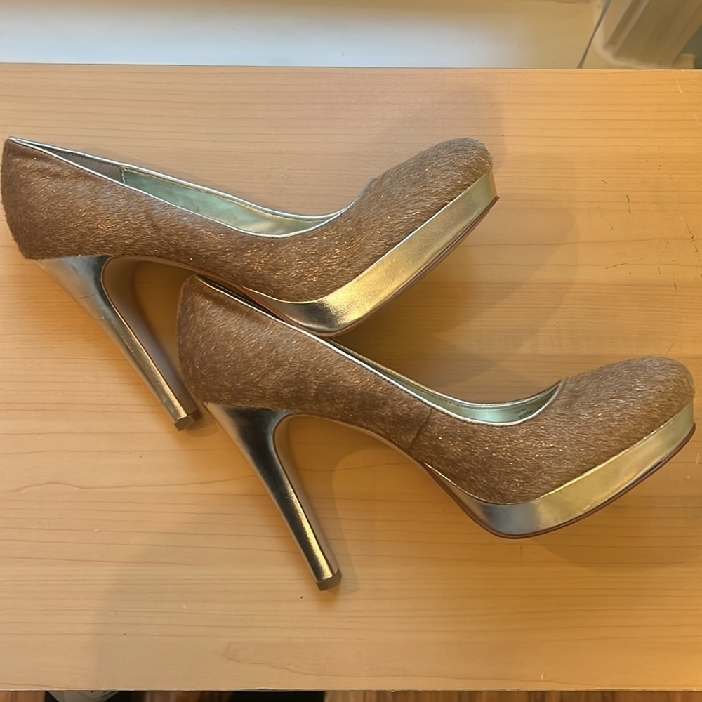 Calvin Klein Kendall round toe pump 10 - Picture 7 of 9